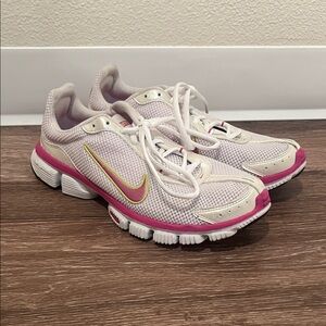 Nike Women's White and Pink Athletic Shoes